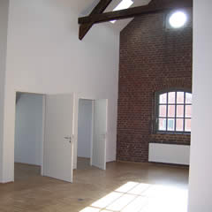 Blick in den zentralen Eingangs-/Wartebereich