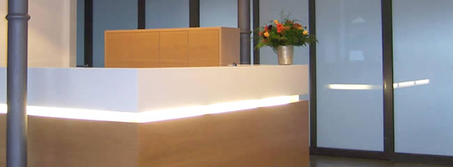 Empfangstheke mit Blick auf die Phlebologie